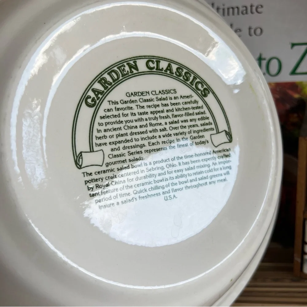 Vintage Garden Classics Ceramic Spinach Salad Bowl with Recipe